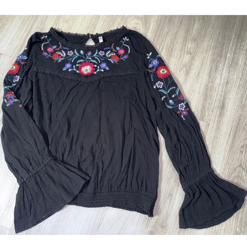 Xhilaration Black Floral Embroidered Boho Blouse Bell Sleeve Smocked Waist L
